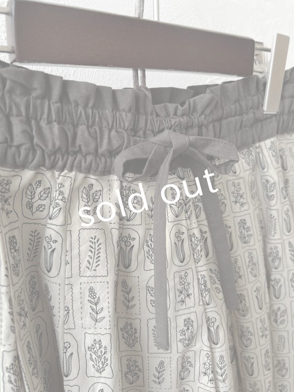 画像3: le ciel／ボタニカルプリントスカート・チャコールグレー (3)