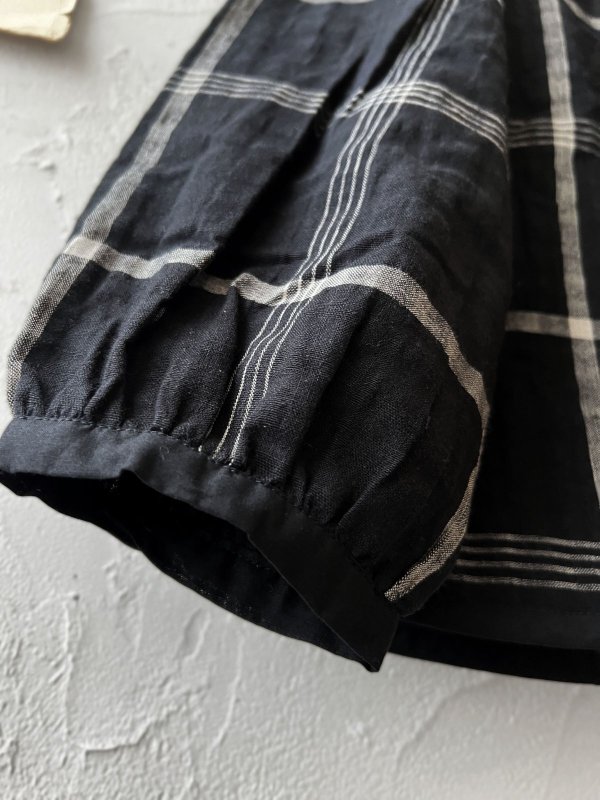 画像4: le ciel a tempsdoux／先染めチェックブラウス・黒 (4)