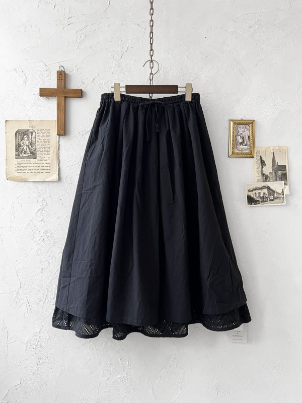 画像4: le ciel a tempsdoux／刺繍レース2wayスカート・黒 (4)