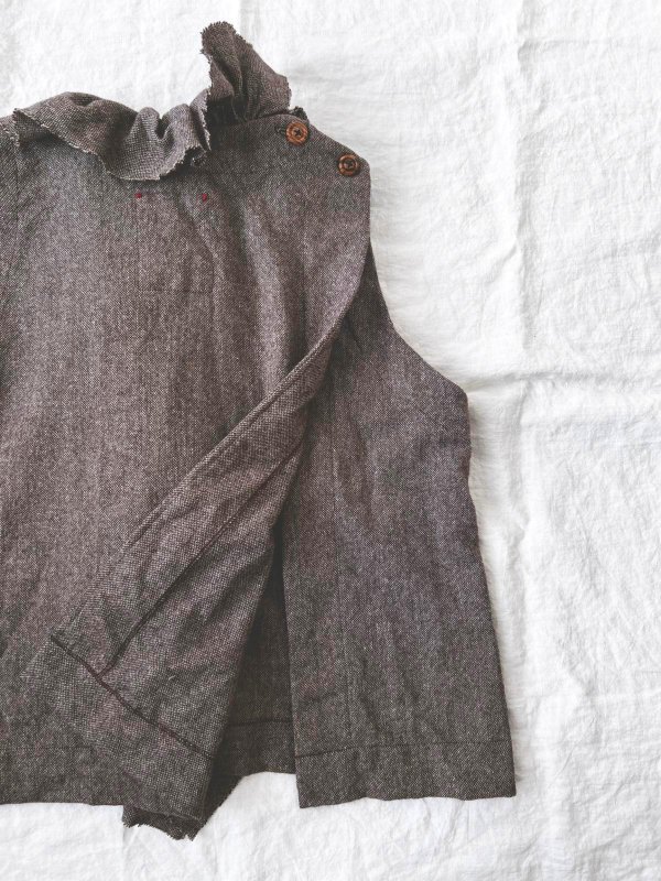 画像10: Reliure／FRILL VEST・moca tweed (10)