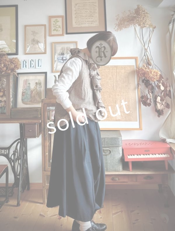 画像3: Reliure／FRILL VEST・moca tweed (3)