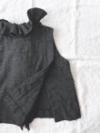 画像12: Reliure／FRILL VEST・charcoal tweed (12)
