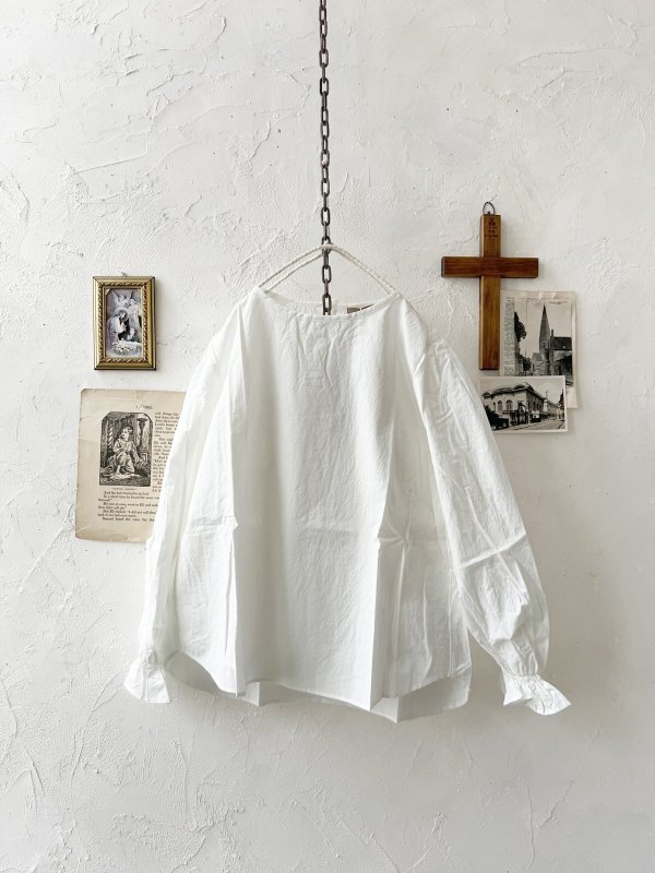 画像2: nous rendent heureux／シャーリングパフ袖ブラウス・オフ (2)