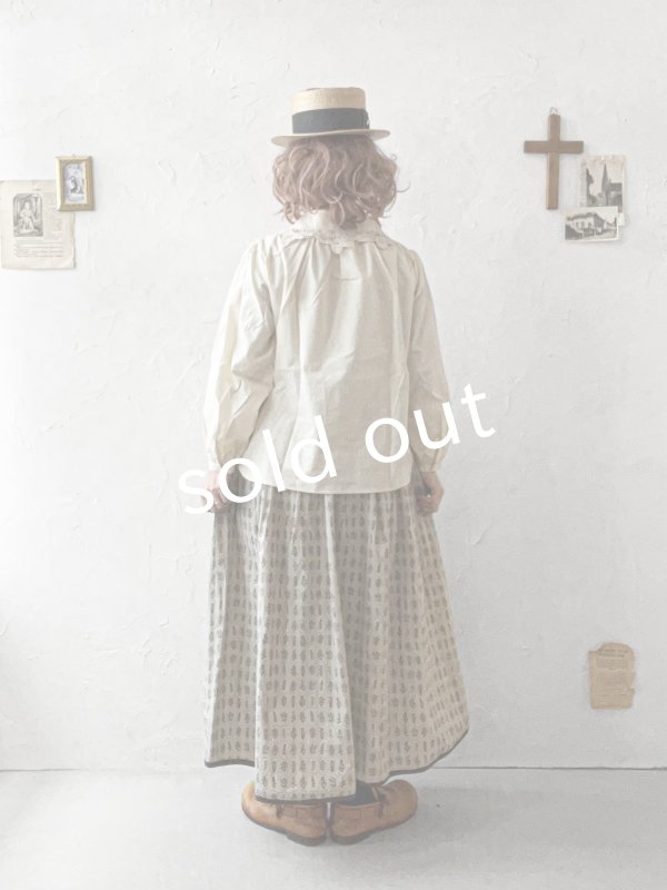 画像10: nous rendent heureux／バテンレース襟ブラウス・ライトベージュ (10)