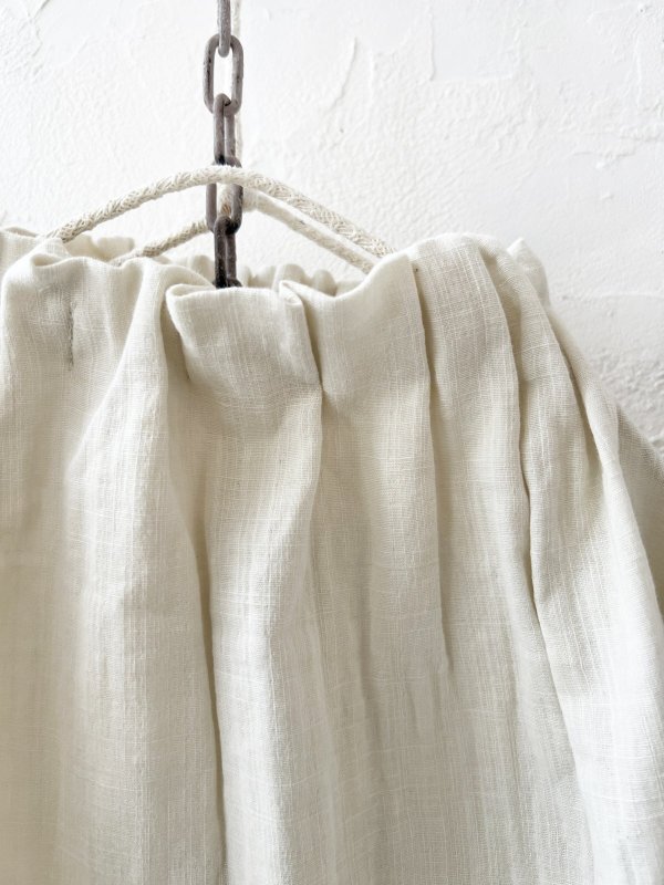 画像4: nous rendent heureux／タックネックブラウス・エクリュ (4)