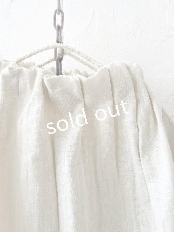 画像4: nous rendent heureux／タックネックブラウス・エクリュ (4)