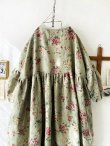 画像14: MARCHE' DE SOEUR／パフ袖チュニックワンピース・花柄モスグリーン (14)