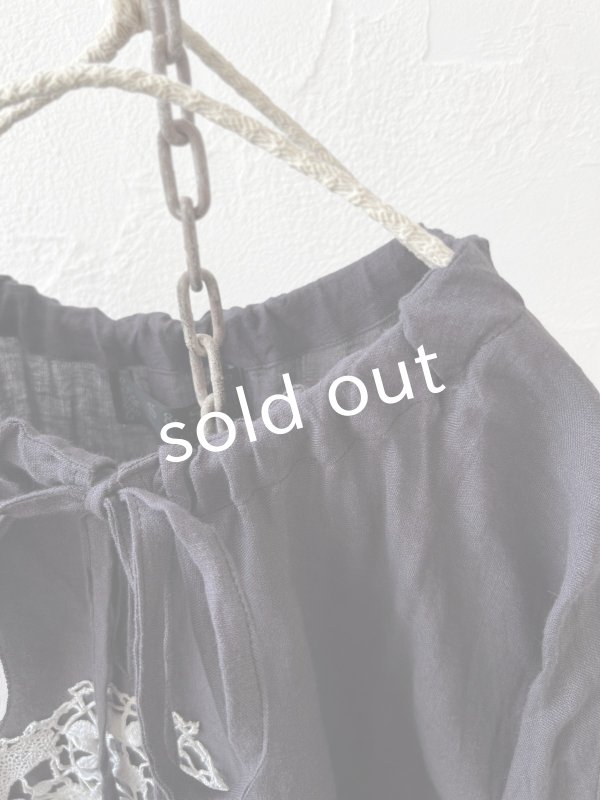 画像6: shizuka's／アンティーク刺繍レースワンピース・チャコール (6)