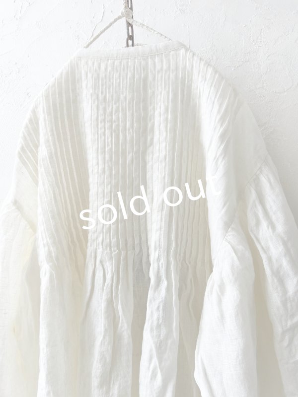 画像9: 08mab/シャーリング袖ピンタックブラウス・オフ (9)