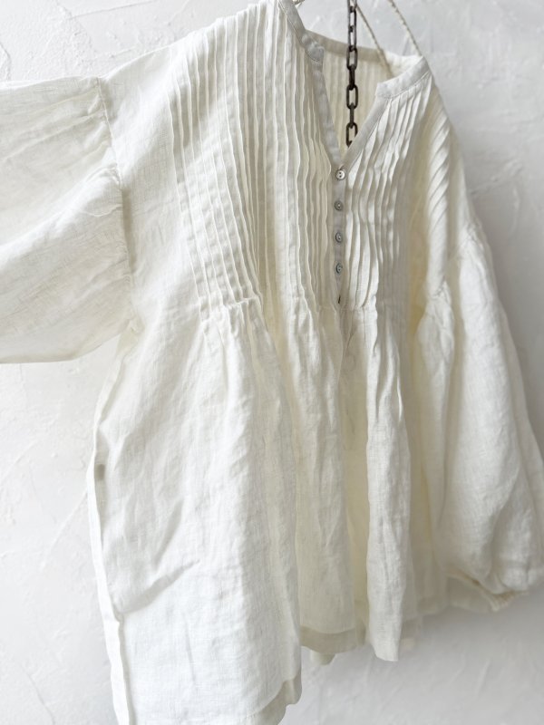 画像7: 08mab/シャーリング袖ピンタックブラウス・オフ (7)