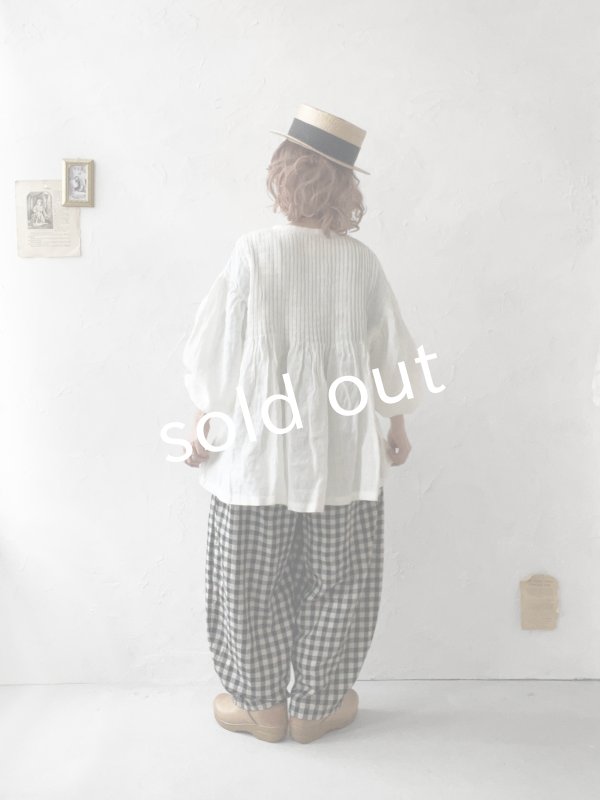 画像13: 08mab/シャーリング袖ピンタックブラウス・オフ (13)