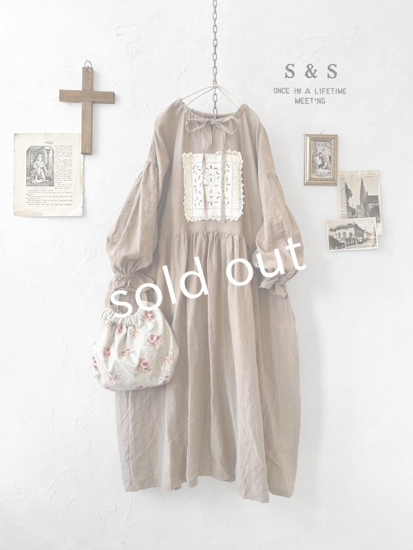 画像1: shizuka's／フロントりぼんアンティークレースワンピース・ココア (1)