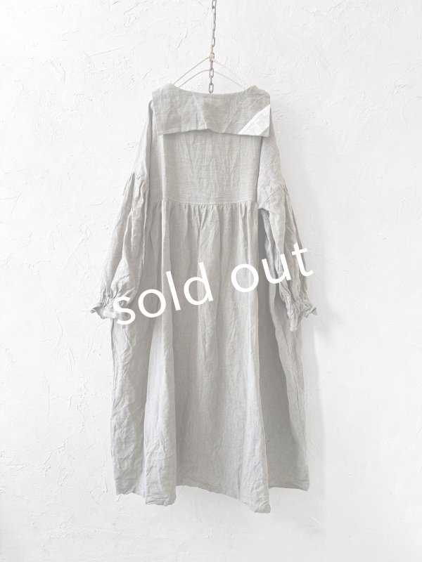 画像6: shizuka's／セーラー襟の刺繍レースワンピース・ペールグレー (6)