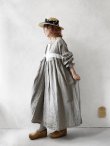 画像9: shizuka's／セーラー襟の刺繍レースワンピース・ペールグレー (9)