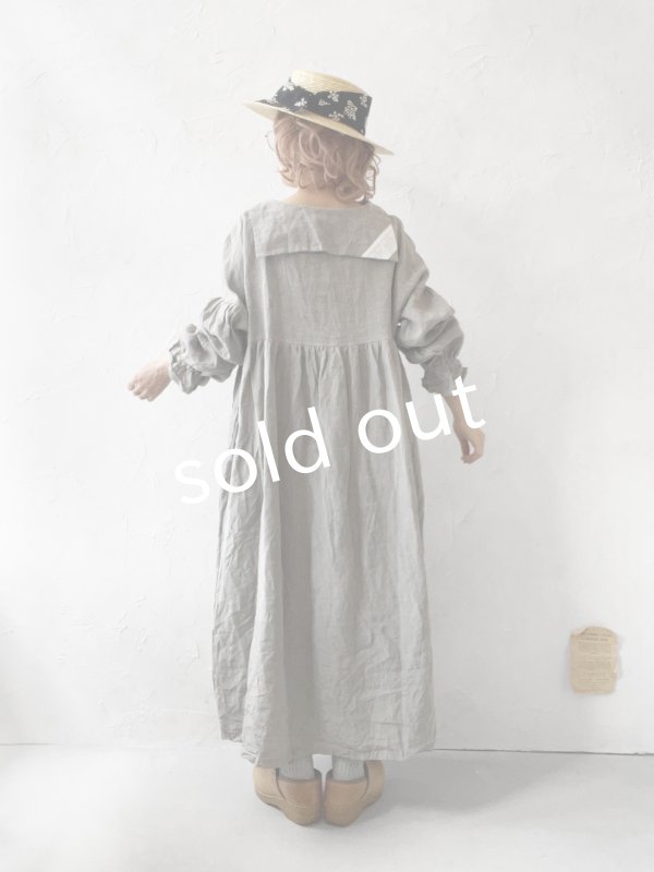 画像10: shizuka's／セーラー襟の刺繍レースワンピース・ペールグレー (10)