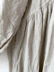 画像6: MARCHE' DE SOEUR／オランダリネン ギャザーワンピース・生成り (6)