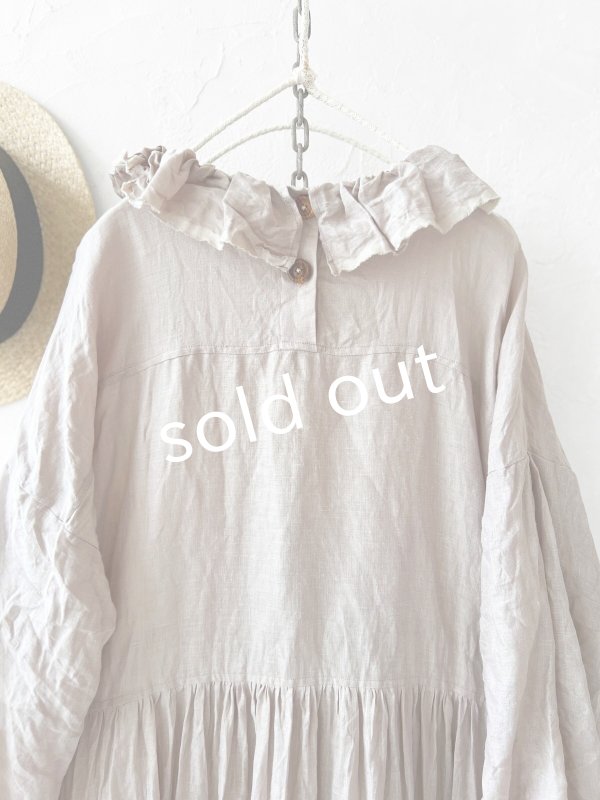 画像8: MARCHE' DE SOEUR／ラッフルギャザーワンピース・ピンクベージュ (8)