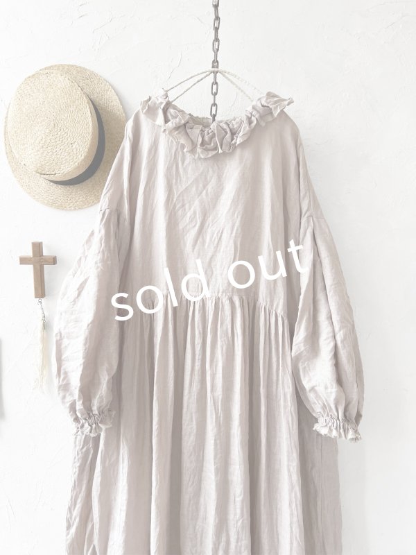 画像2: MARCHE' DE SOEUR／ラッフルギャザーワンピース・ピンクベージュ (2)