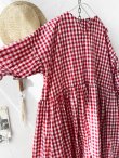 画像8: MARCHE' DE SOEUR／スキッパーギャザーワンピース・赤ギンガム (8)