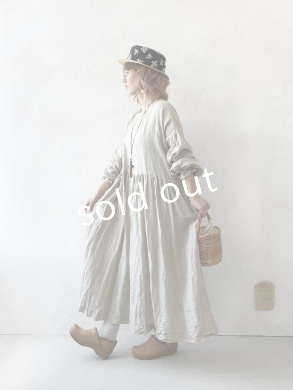 画像13: MARCHE' DE SOEUR／オランダリネン ギャザーワンピース・生成り (13)