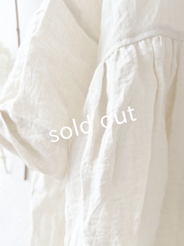 画像5: MARCHE' DE SOEUR／大きなラッフル襟のチュニック・ファナージュミルクに薄グレー襟 (5)