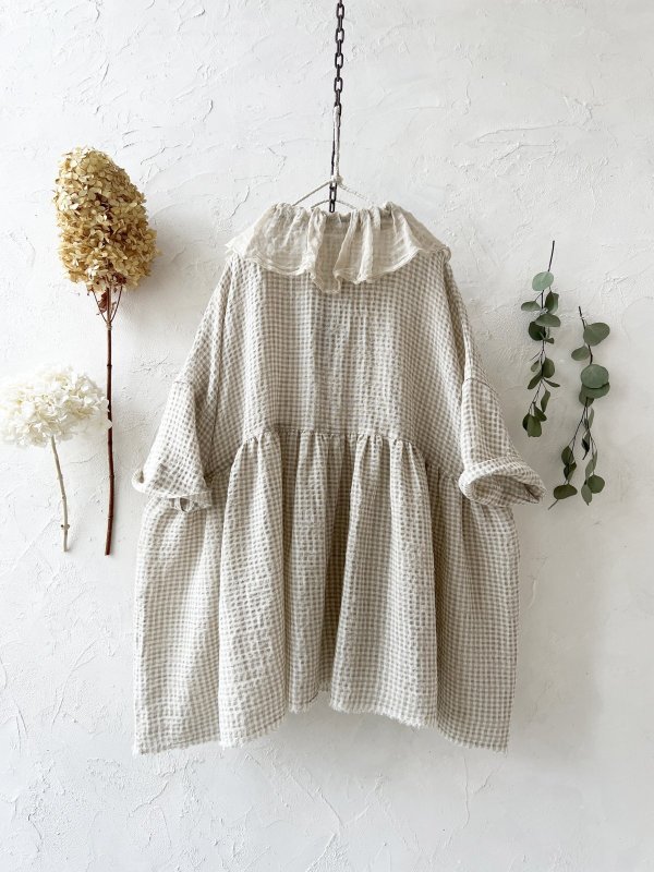 画像10: MARCHE' DE SOEUR／大きなラッフル襟のチュニック・ワッフルベージュに生成り襟 (10)