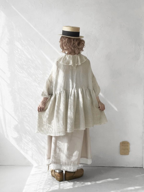 画像15: MARCHE' DE SOEUR／大きなラッフル襟のチュニック・ワッフルベージュに生成り襟 (15)