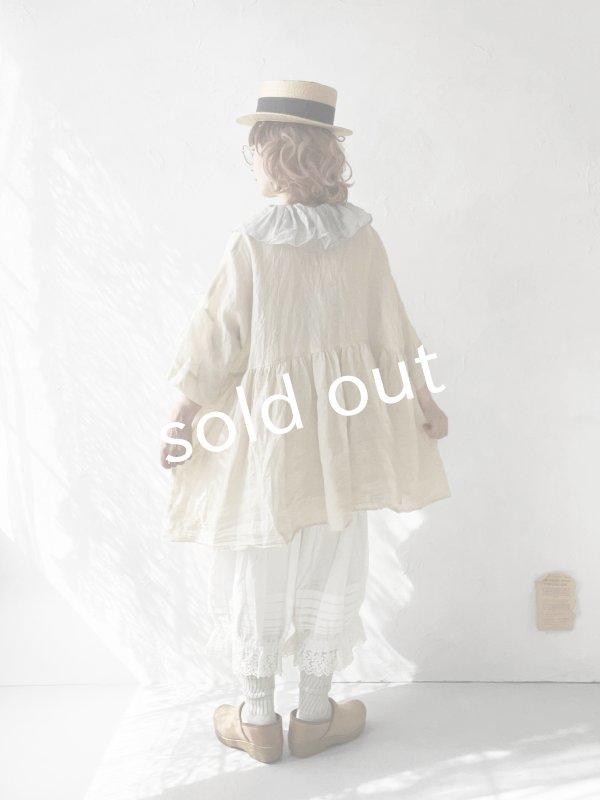 画像14: MARCHE' DE SOEUR／大きなラッフル襟のチュニック・ファナージュミルクに薄グレー襟 (14)