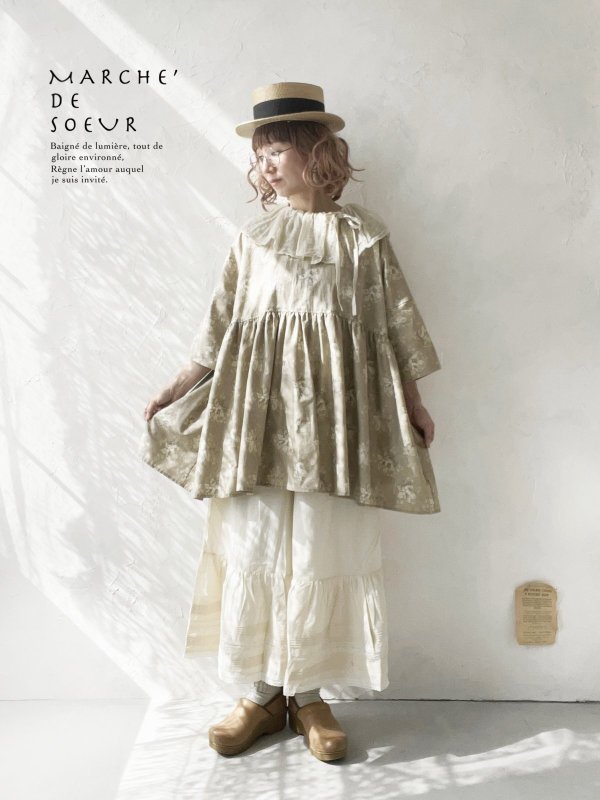 画像14: MARCHE' DE SOEUR／大きなラッフル襟のチュニック・ベージュローズに生成り襟 (14)