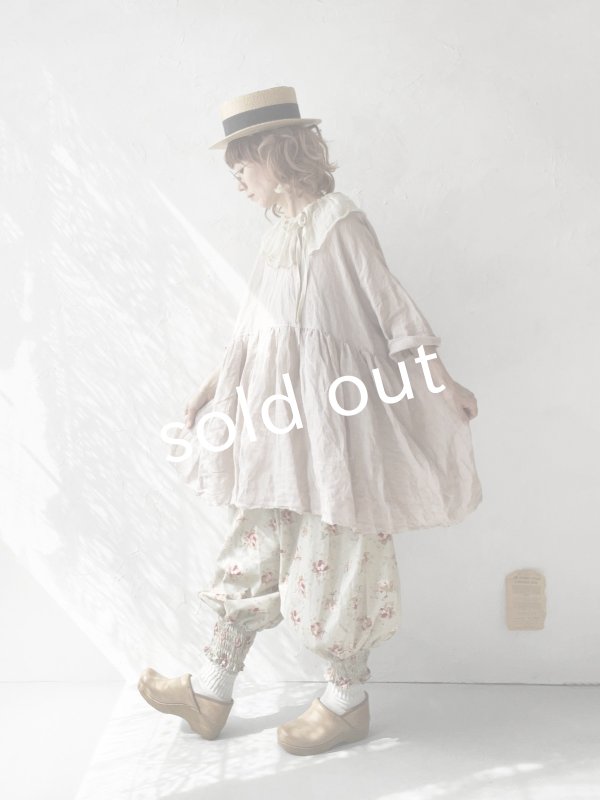 画像13: MARCHE' DE SOEUR／大きなラッフル襟のチュニック・ファナージュピンクに生成り襟 (13)