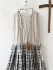 画像2: MARCHE' DE SOEUR／エプロンワンピース・生成り×チェック (2)