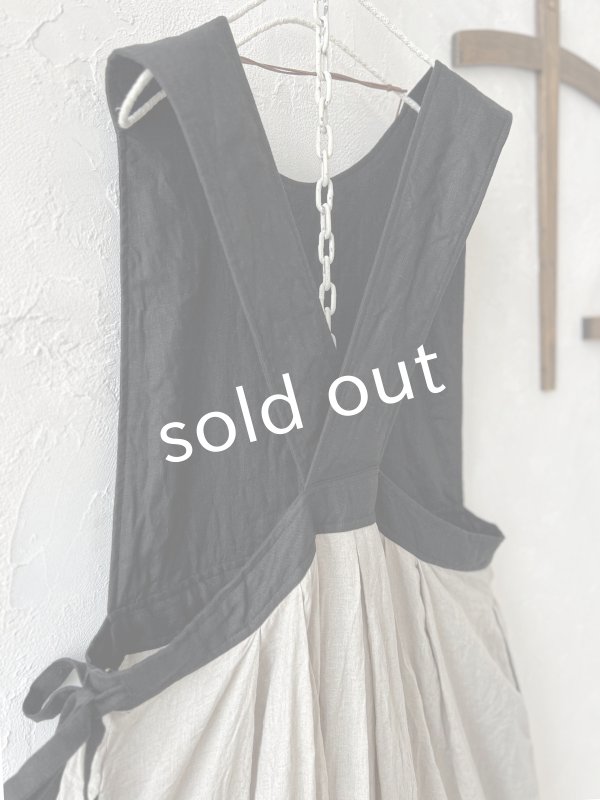 画像8: MARCHE' DE SOEUR／エプロンワンピース・黒×生成り (8)