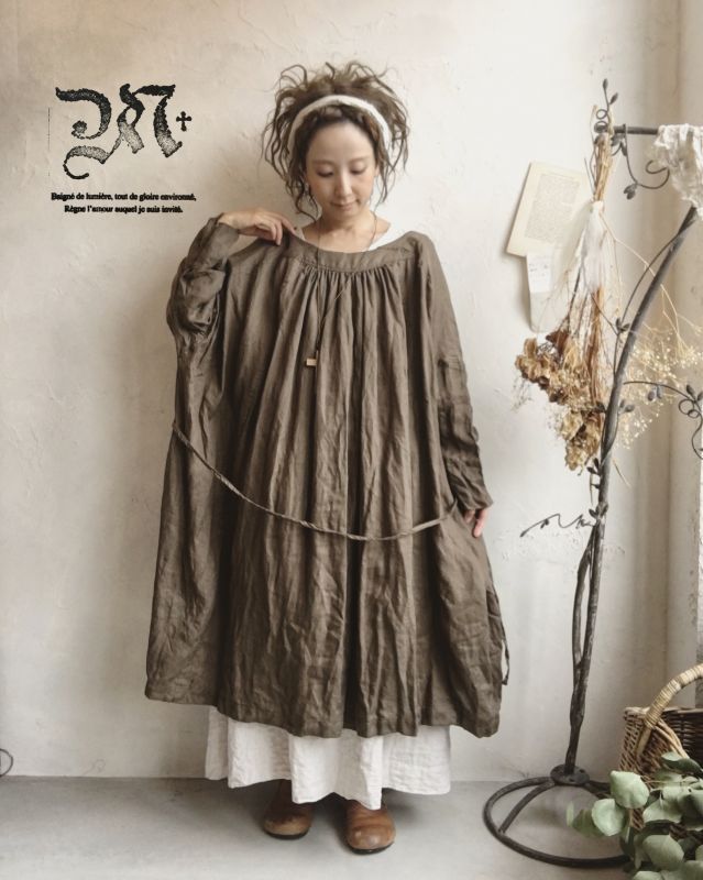 Marche De Soeur ギャザースモックワンピース リネンカーキブラウン Marche De Soeur