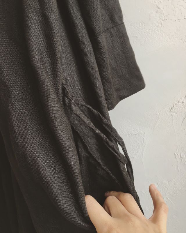 MARCHE' DE SOEUR／ギャザースモックワンピース・リネンブラック