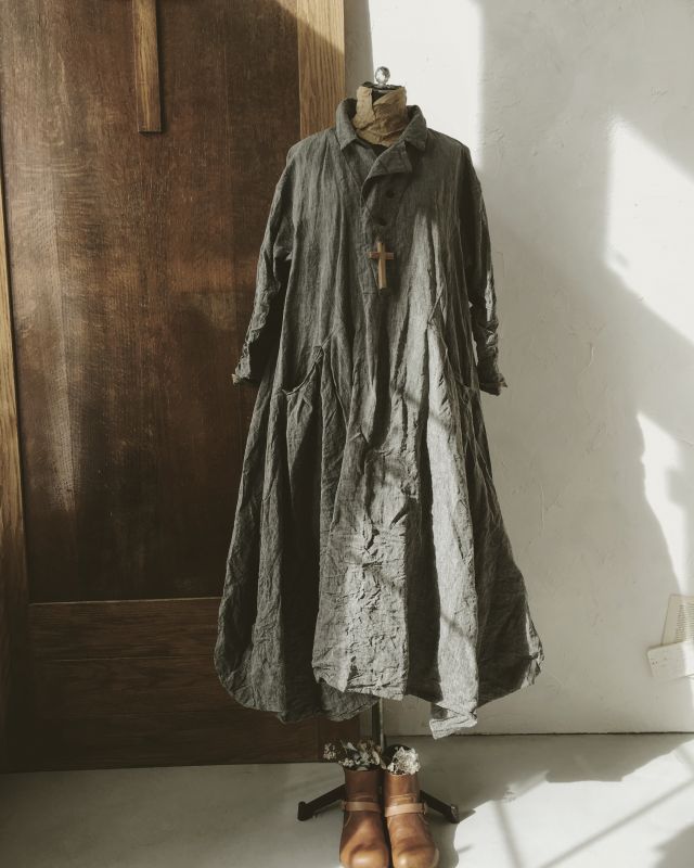 HALLELUJAH／1800年代　Robe de Berger「羊飼いのローブ」chambray black