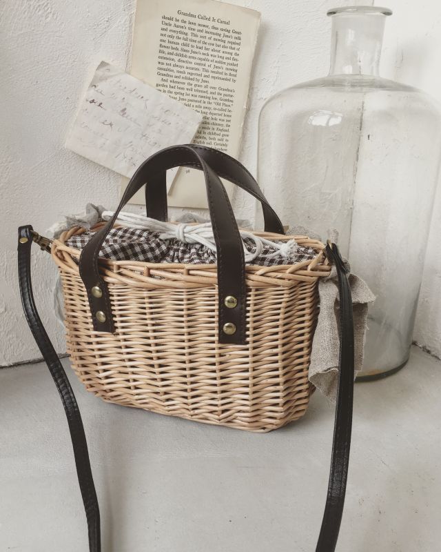 Pollenbienco アンティークレースかごポシェット アッシュ Marche De Soeur