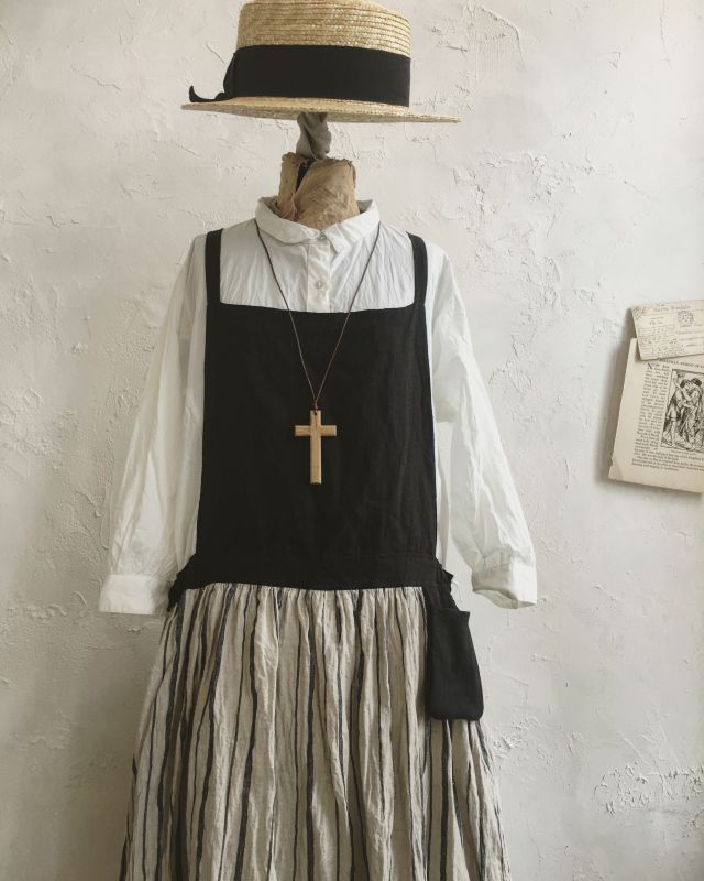 MARCHE' DE SOEUR／ストライプエプロンワンピース・切り替えなし黒
