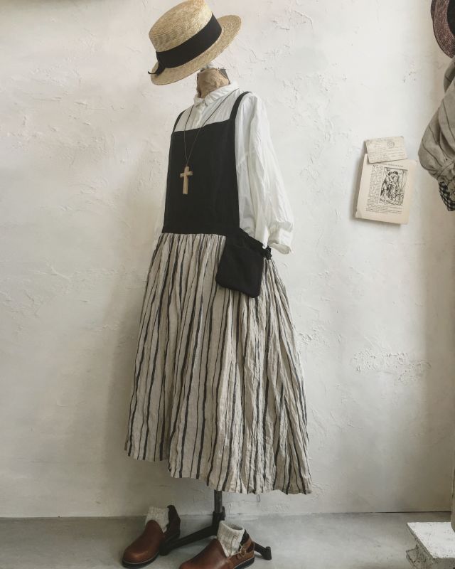 Marche De Soeur ストライプエプロンワンピース 切り替えなし黒 Marche De Soeur