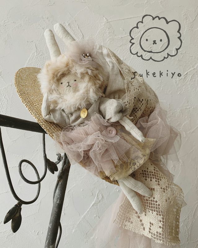 Sukekiyo うさキヨひめ おぼうしに乗る Marche De Soeur