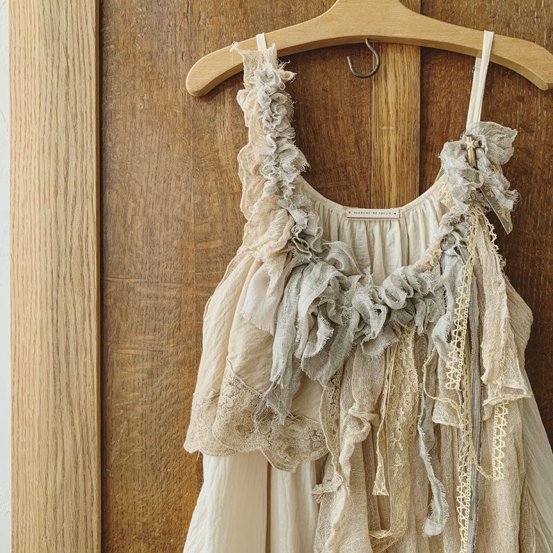 Pollenbienco アンティークレースの紅茶染めキャミワンピースａ Marche De Soeur