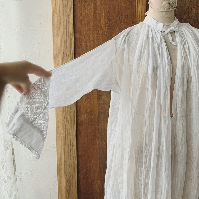 Antiques 1900 年代アンティーク品 司祭服 Marche De Soeur