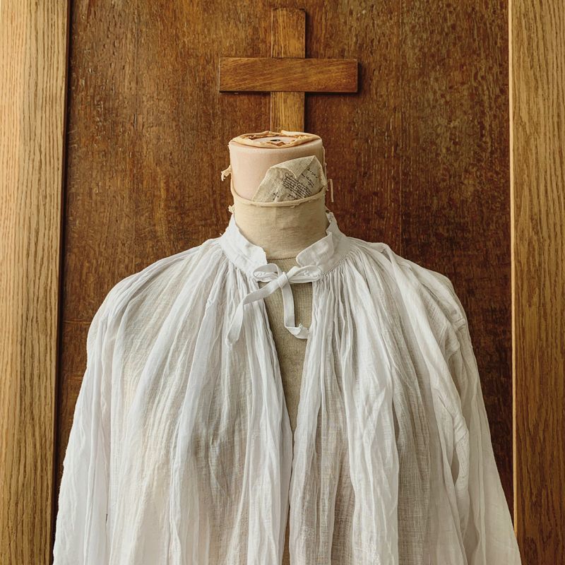 Antiques 1900 年代アンティーク品 司祭服 Marche De Soeur