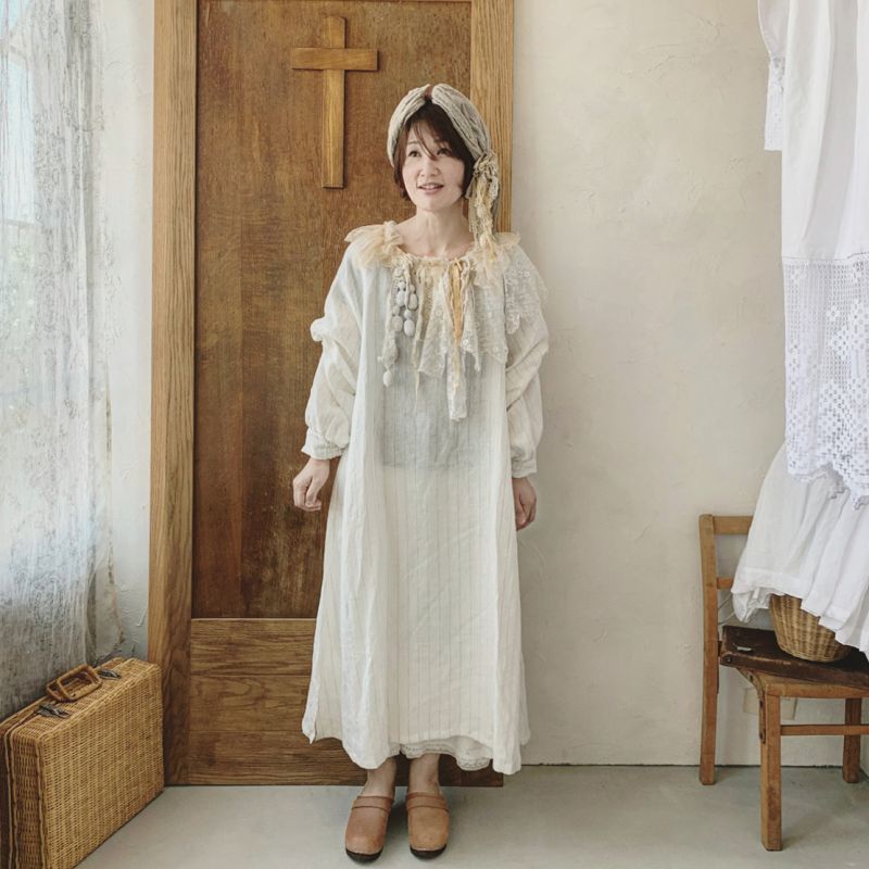 Pollenbienco アンティークレースアレンジワンピース オフ A Marche De Soeur