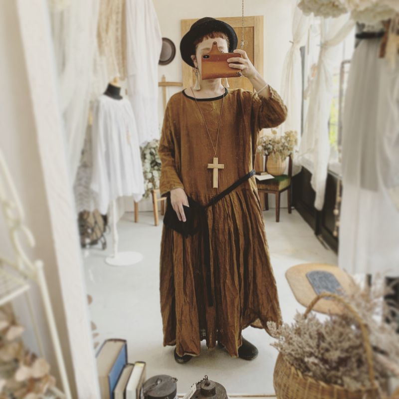 Marche De Soeur リトアニアリネン キャメルジンジャーワンピース Marche De Soeur