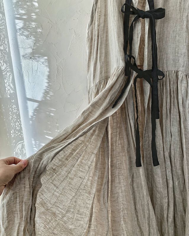 Avenue 後ろりぼんのノースリーブワンピース 生成り Marche De Soeur