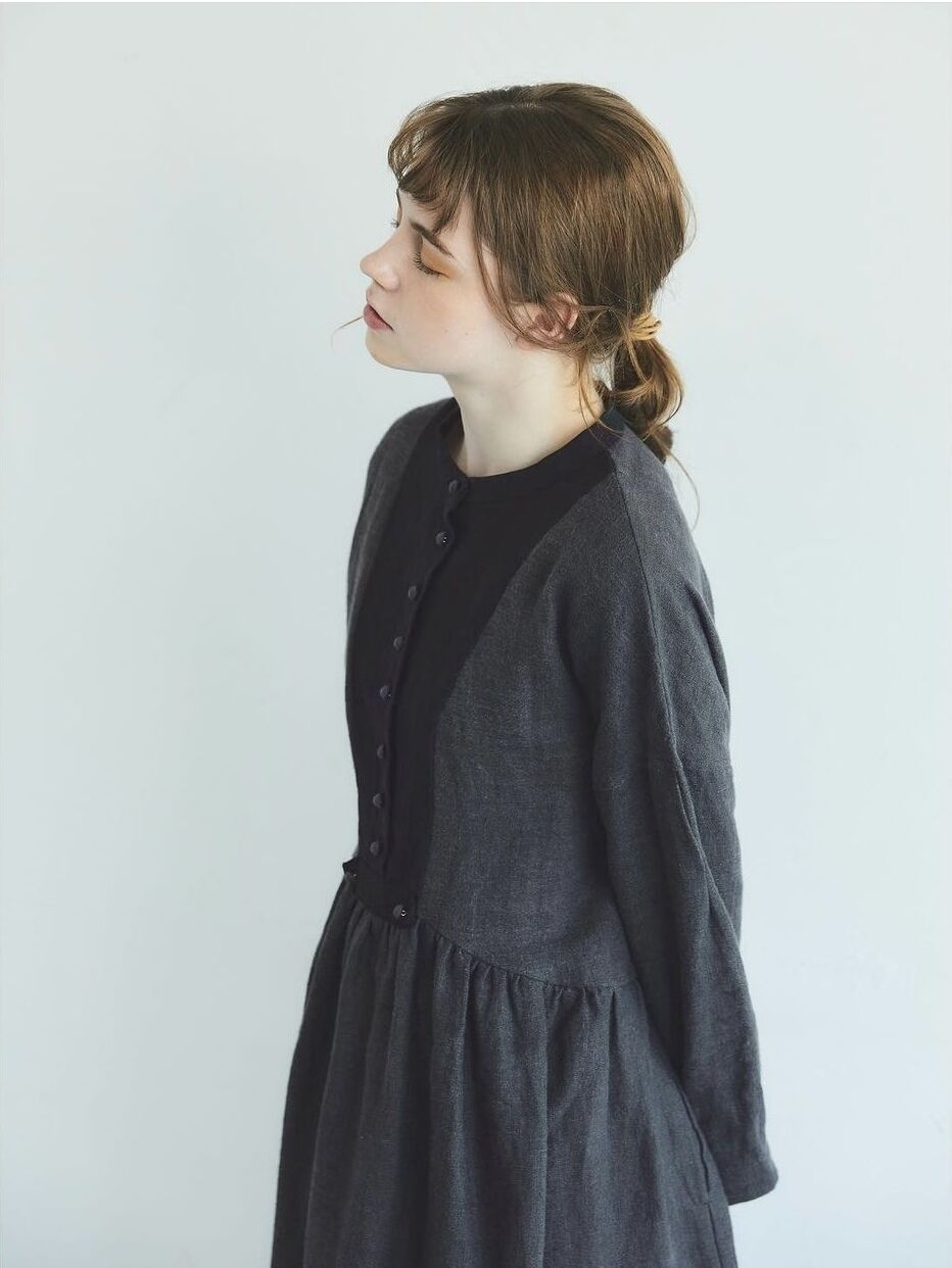 MAGALI /ブラッシュド ベルギーリネンギャザーワンピース・チャコール  