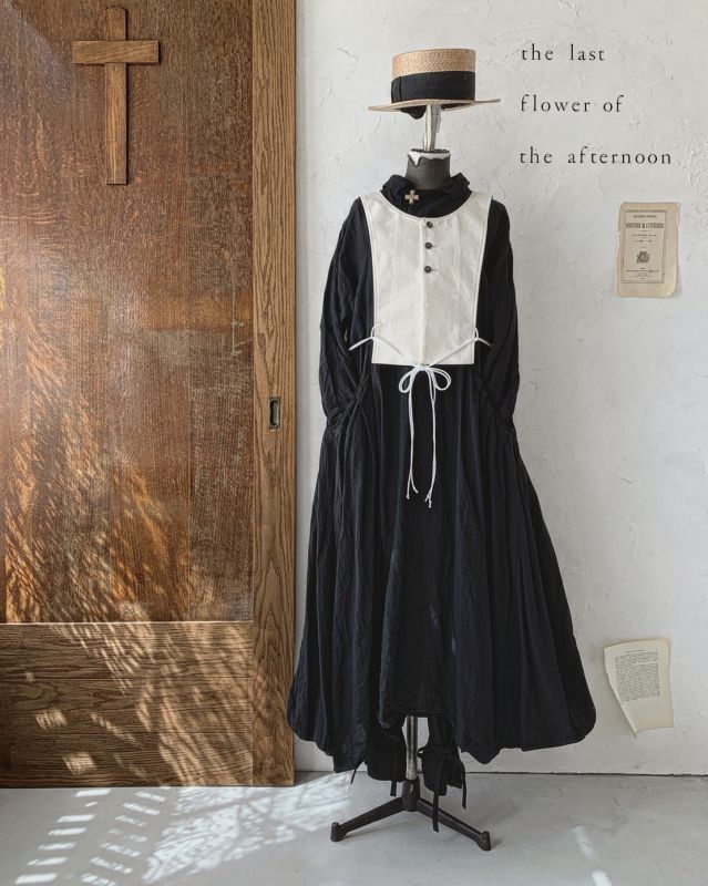 the last flower of the afternoon/晩き日のvest・亜麻 the last flower of the afternoon/晩き日のvest・亜麻