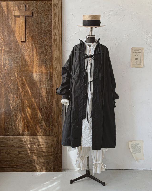 生活家電 洗濯機 the last flower of the afternoon／さざなむ夜 back open smock dress・墨黒