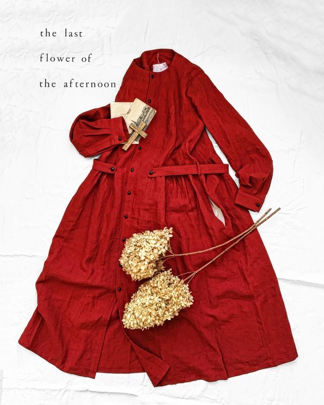 the last flower of the afternoon／かげとひかりの ベルテッドワイドドレス・cardinal red