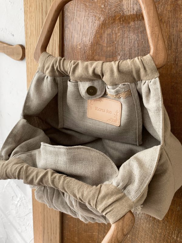 ハンドメイド　革手さげバッグ　カラフル　布合わせ　木製持ち手　ユーズド品　経年品アンティーク